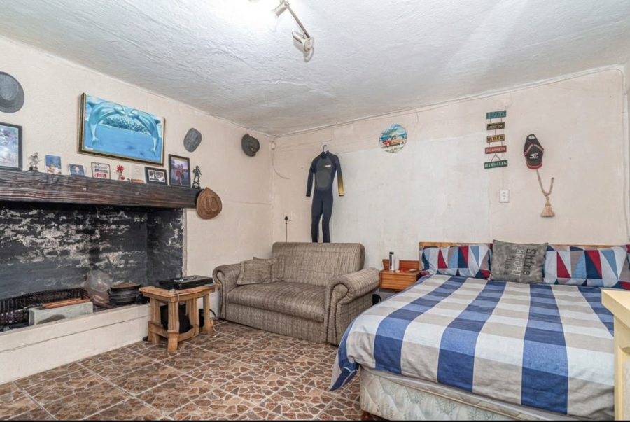 7 Bedroom Property for Sale in Kleinbaai Western Cape